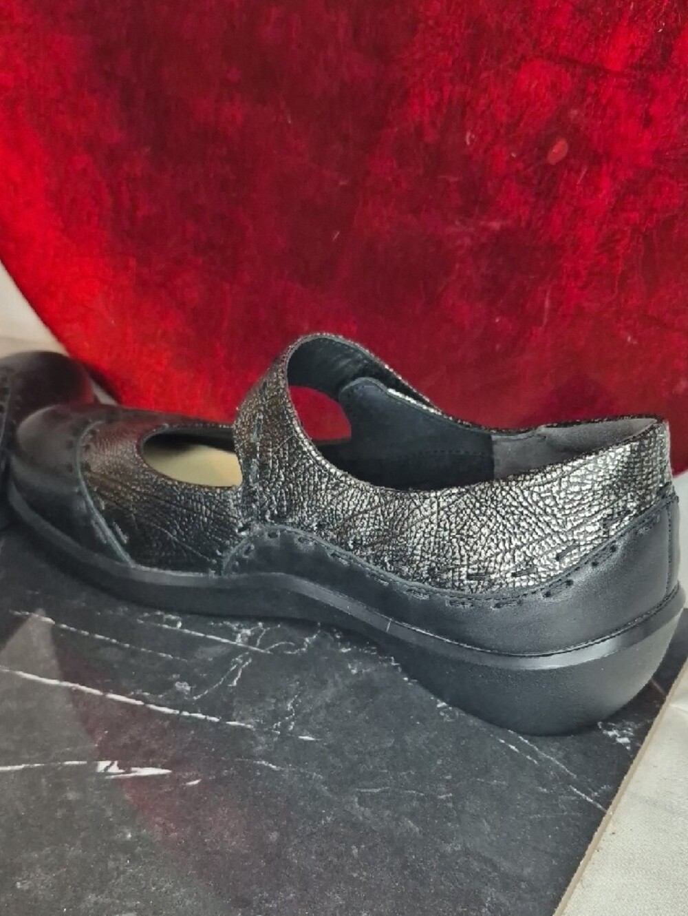 WS38- Women's Metallic Black Mary Jane Shoes - sz 9.5 (40) - Picture 9 of 15